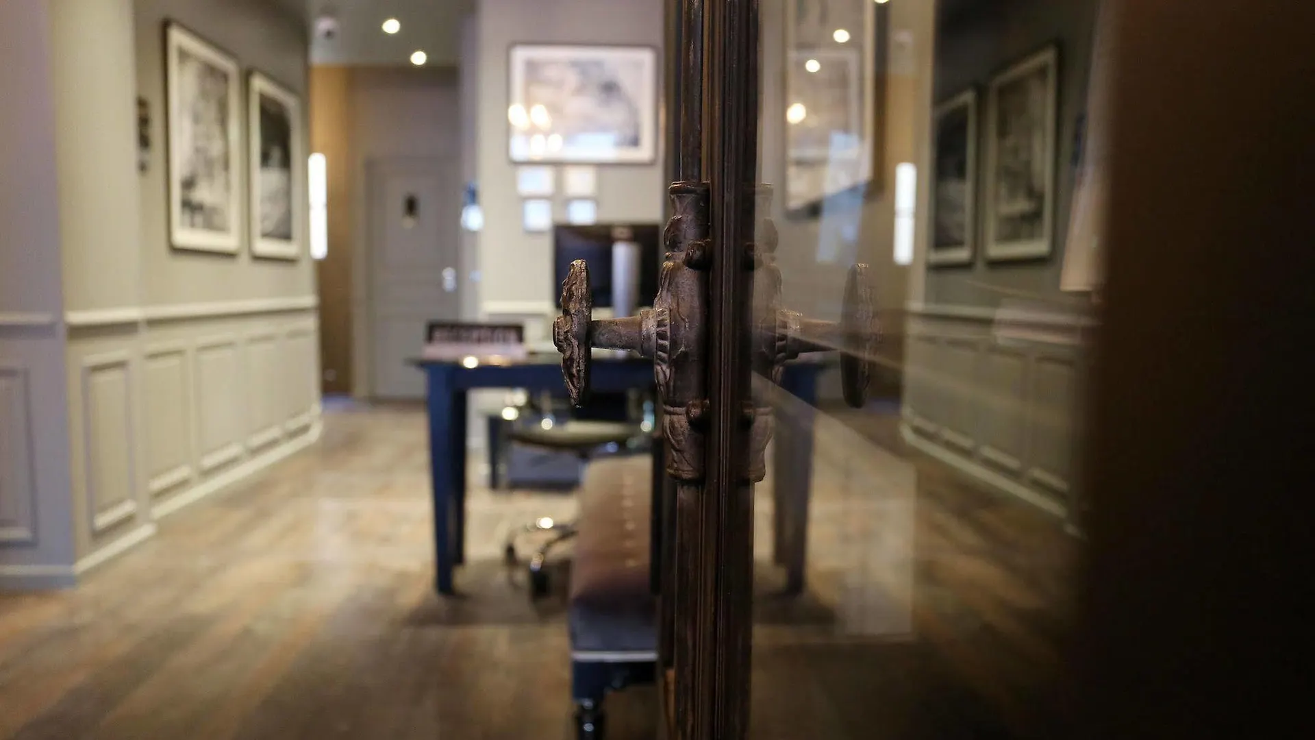 Hotel Saint-Louis Pigalle Hotel